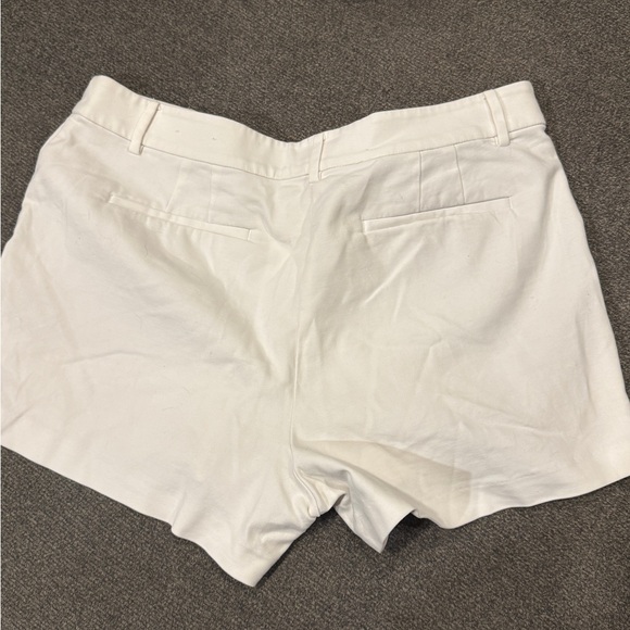LOFT Riviera shorts - Picture 2 of 8